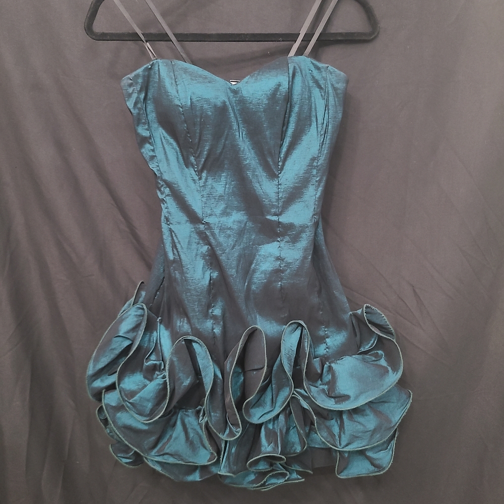 Betsy & Adam Shimmering Green Strapless Dress With Ruffle Bottom Size 12